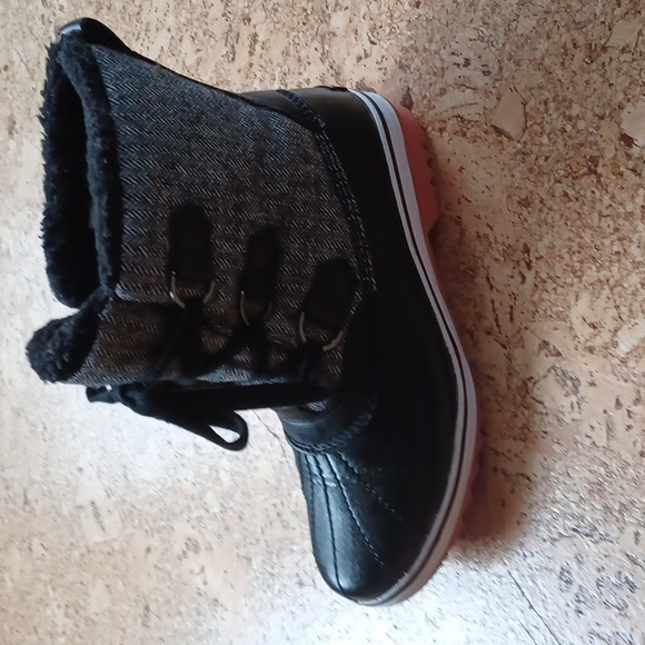 JBU Brenda all weather Vegan leather boots,  EUC - Picture 5 of 10